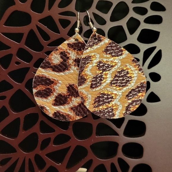 Jewelry - Animal Print Earrings